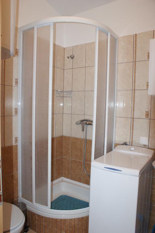 Apartments Kairos - Bili 9 Kaštela Esterno foto