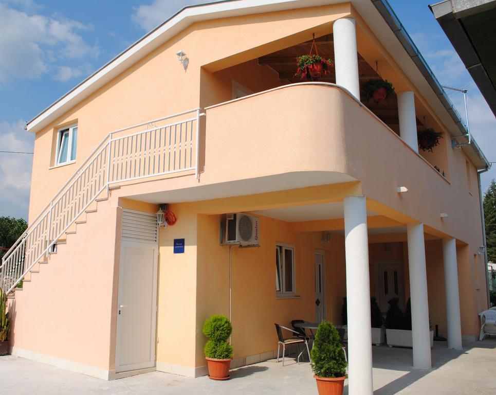 Apartments Kairos - Bili 9 Kaštela Camera foto