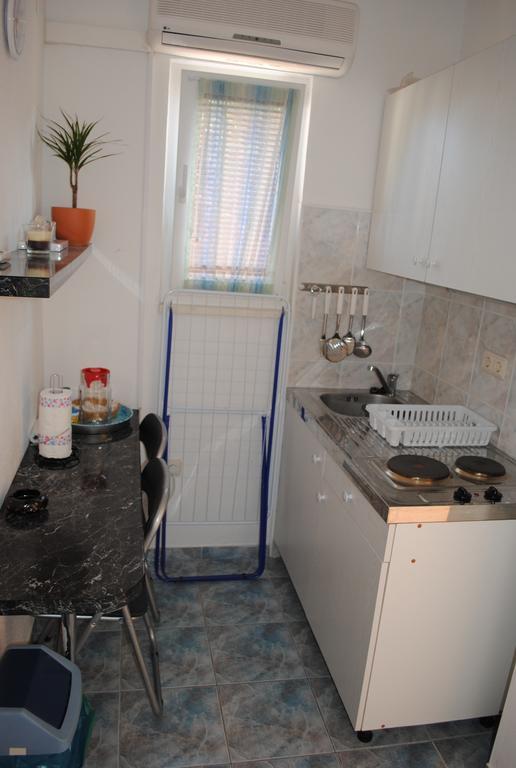 Apartments Kairos - Bili 9 Kaštela Camera foto